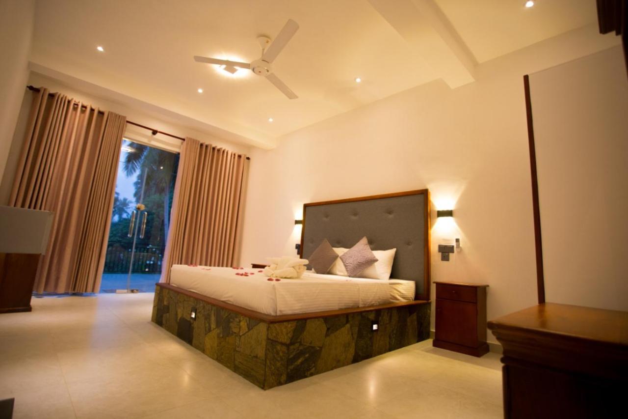 Lena Resort 贝鲁沃勒 外观 照片