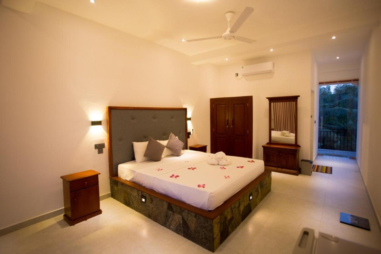 Lena Resort 贝鲁沃勒 外观 照片