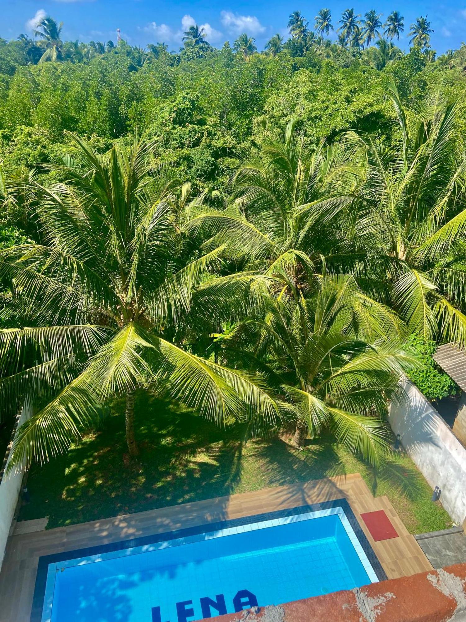 Lena Resort 贝鲁沃勒 外观 照片